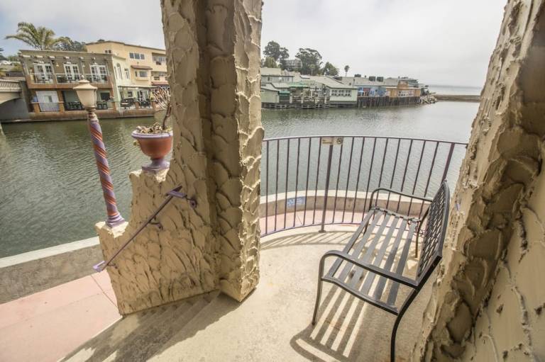 Capitola Venetian Hotel