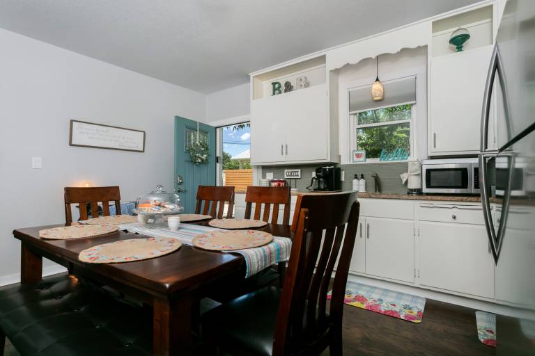 House with hot tub | Mountain view — photo 2