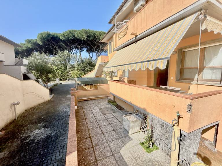 Children-friendly holiday apartment with terrace | Next to the beach | Dogs allowed — photo 5