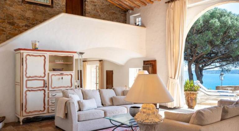 Fully equipped spacious villa with garden, barbeque & patio | Dogs allowed — photo 2