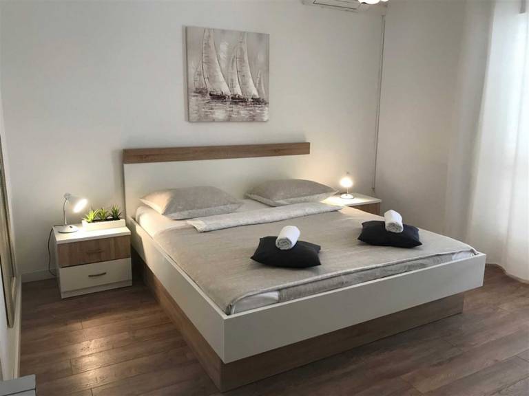 Private room | Beach nearby | Pets allowed in Vodice