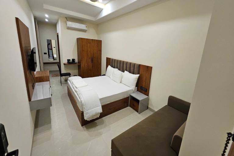 Hotel O Sanjay Kasliwal
