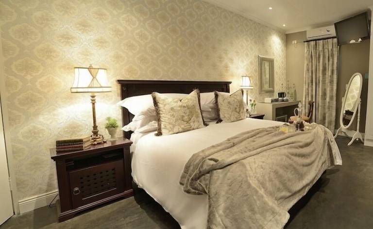 Accommodation  Waterkloof Park
