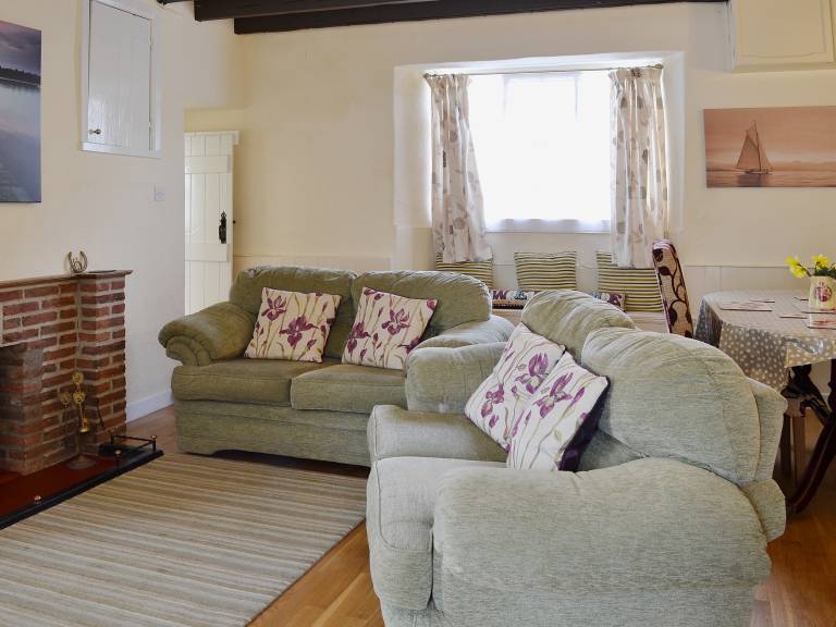 Family-oriented beautiful cottage with barbecue & garden | Dogs allowed — photo 3