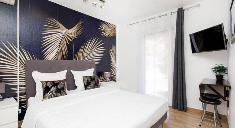 Rental apartment with yard in Beaulieu-sur-Mer