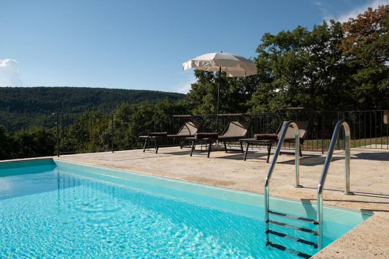 Villa with private pool, patio & grill — photo 5