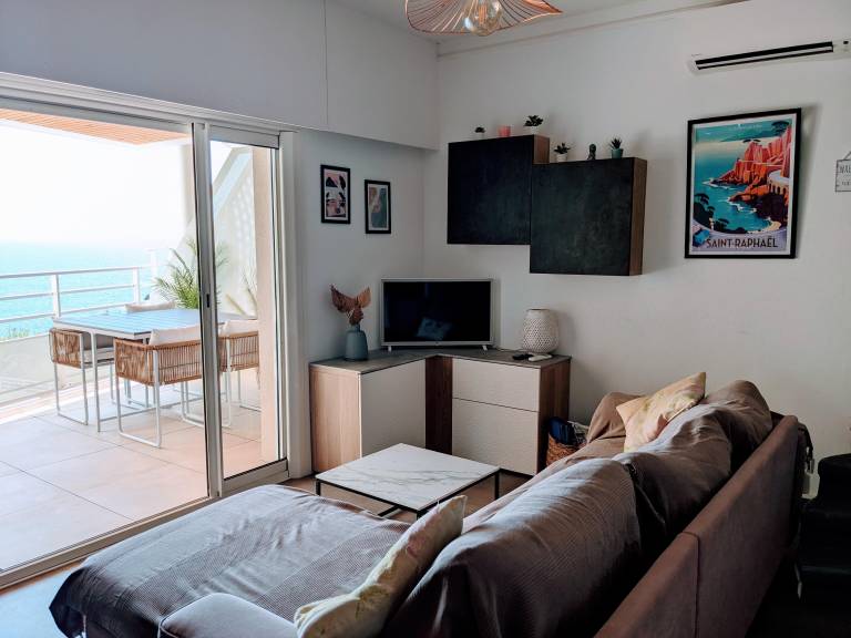 Rental apartment with heated pool & patio | Sea view — photo 4