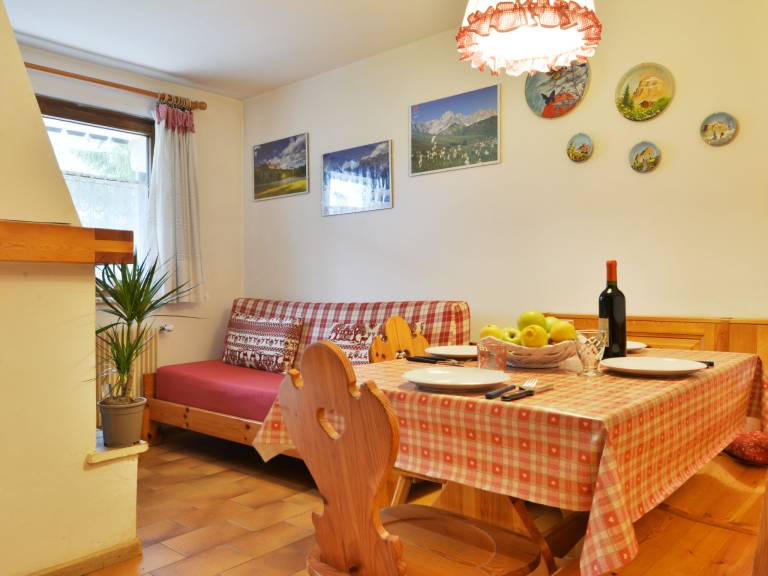 Apartment with terrace & garden | Mountain view — photo 2