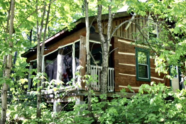 Secluded Cabin in the Forest and Near Lakes Perfect for Glamping in Ontario — photo 5