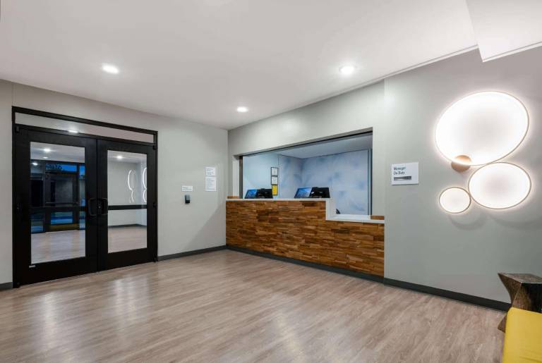 ECHO Suites Extended Stay by Wyndham Nashville/ Gallatin — photo 5