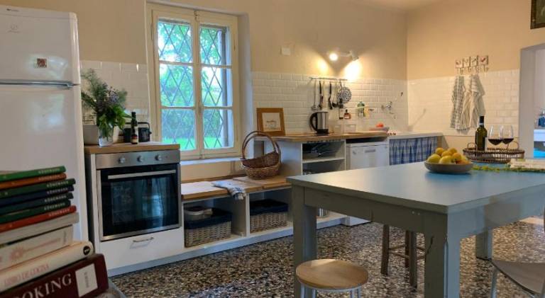 Ample vacation home with pool | Dogs allowed — photo 2
