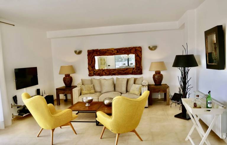 Vacation Home "Ocean Blues" with Private Pool, Shared Terrace & Wi-Fi — photo 4