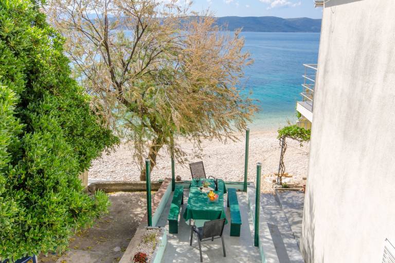House Beach house Toma — photo 2