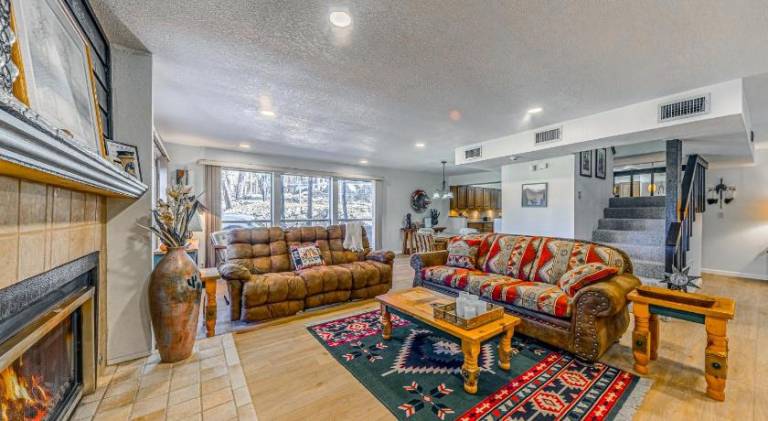 Big vacation home | Pets are welcome — photo 2