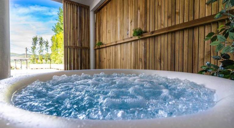 Casa Das Fontes Ponte de Lima - Jaccuzzi and Pool — photo 3