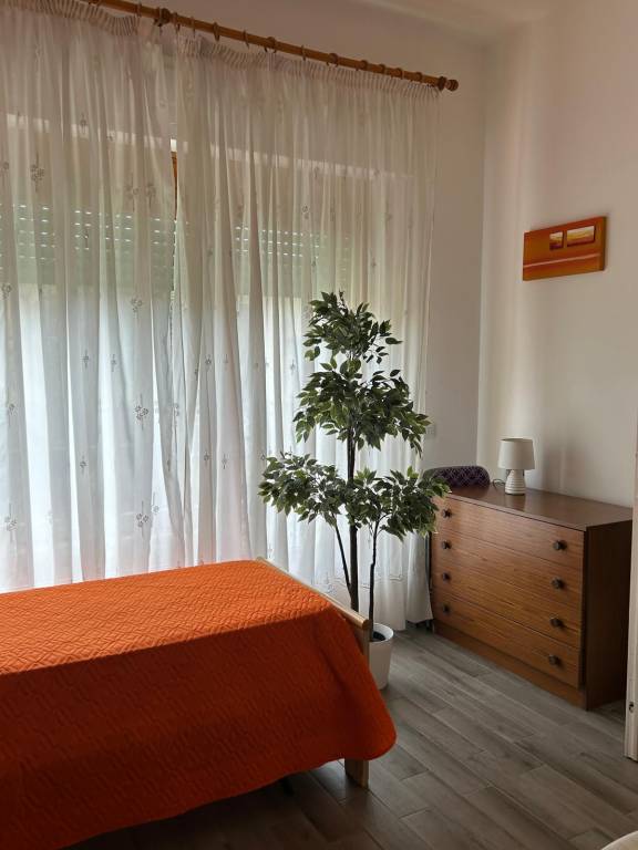 Apartment with yard — photo 3