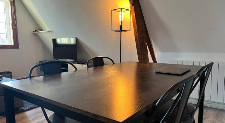 Apartment with 2 rooms for 6 persons in Arras