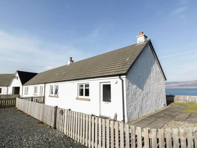 House Lochaline