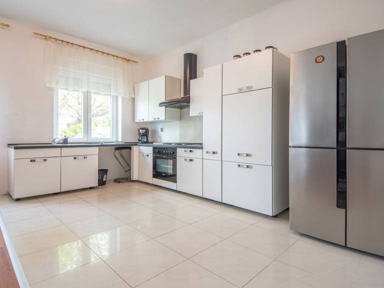 Holiday apartment with garden | Sea view | Next to the beach | Pets are welcome — photo 4