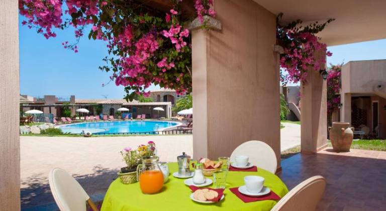 Residence with swimming-pool in Campulongu just 600 mt from the sea — photo 2