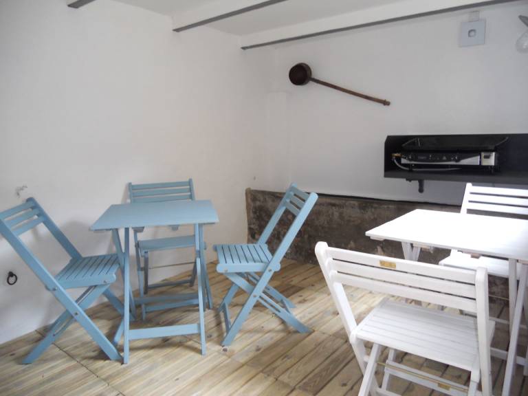 Apartment with BBQ | Pet-friendly — photo 4