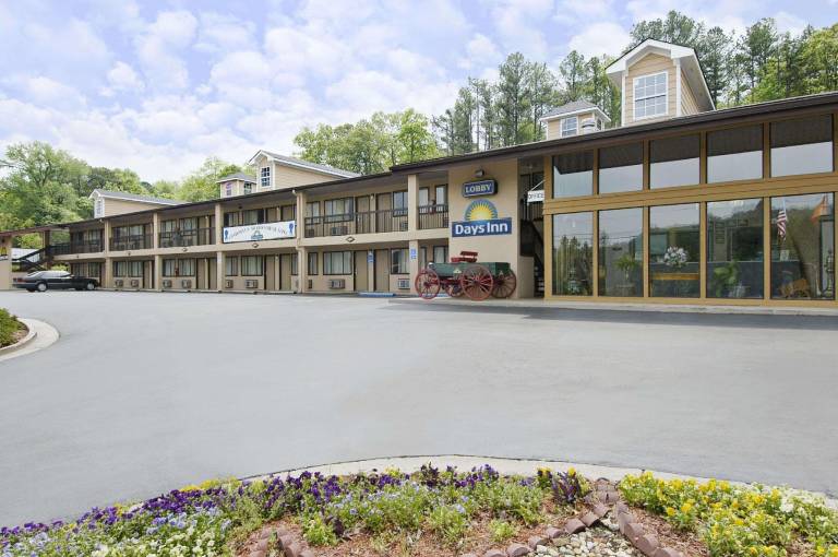 Days Inn by Wyndham Cartersville in Cartersville, GA