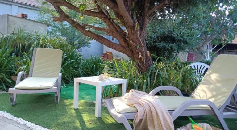 Vacation home with terrace, garden & BBQ — photo 5