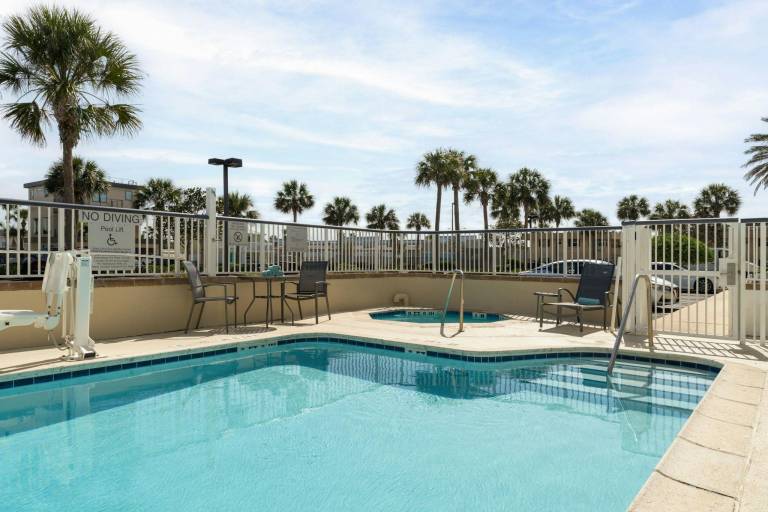 Fairfield by Marriott Inn & Suites Jacksonville Beach — photo 5