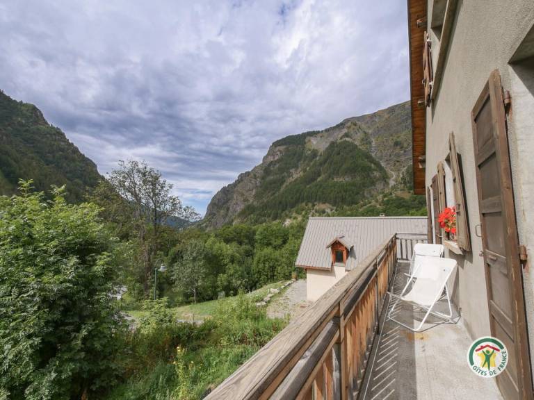 Gite with 2 rooms for 6 persons in Briançon