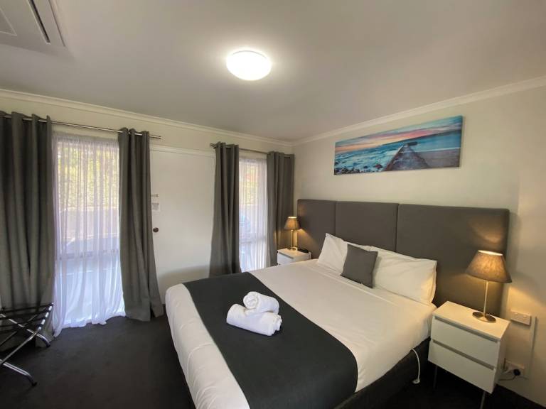 Motel  Frankston