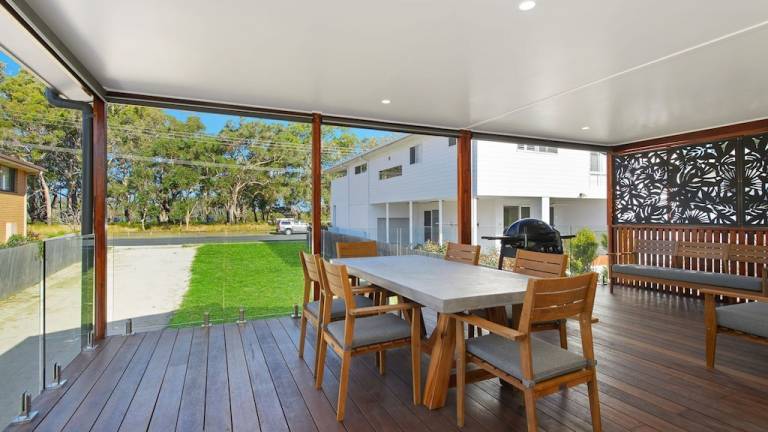 House  Laurieton