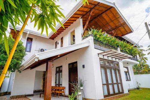 House Negombo