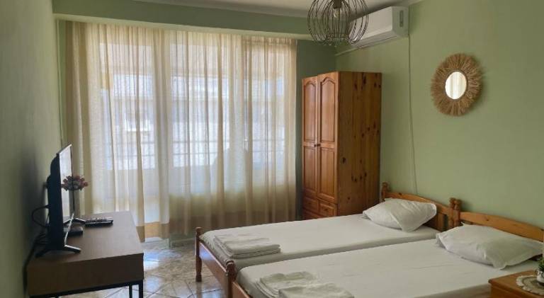 Apartment with 2 rooms for 7 persons — photo 2