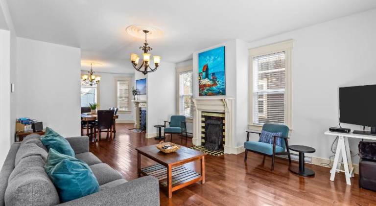 House with grill | Suitable for remote work in St. John's, NL
