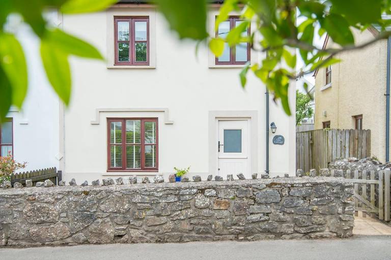 Fully equipped house with garden | Dogs allowed in Tenby