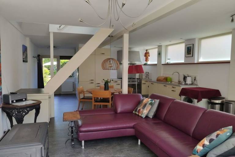 House with yard | Pet-friendly — photo 4