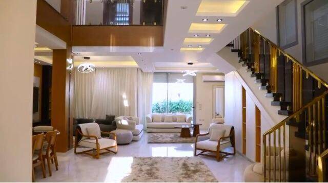 Villa with pool — photo 3