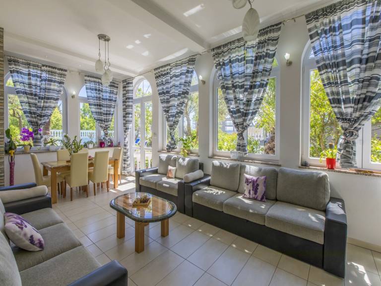Fully equipped house with garden, grill & private pool | Sea view | Pet-friendly in Crikvenica