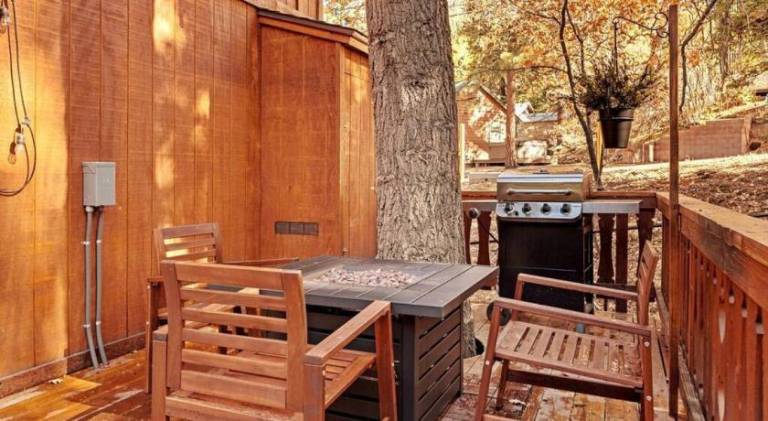 House with barbecue, jacuzzi & garden — photo 5