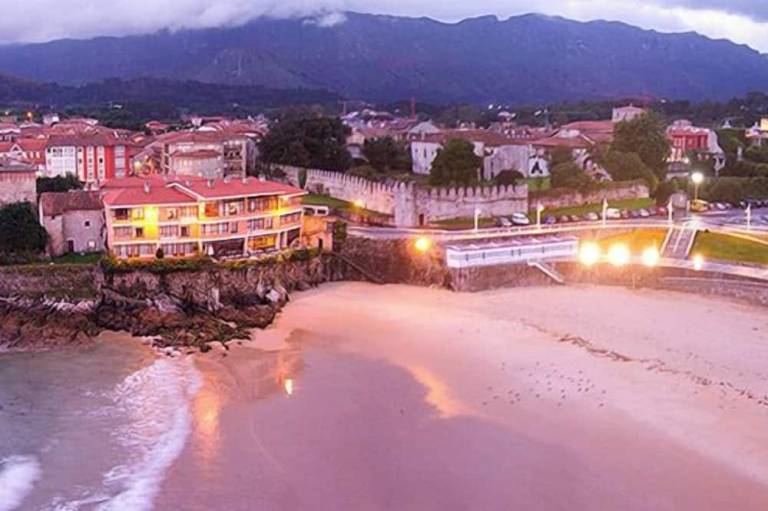 Aparthotel Llanes
