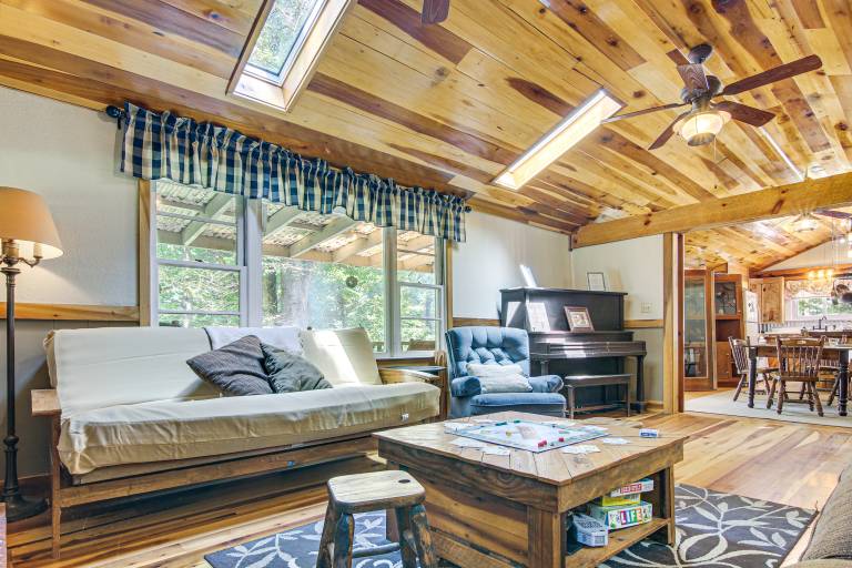 20-Acre Cabin w/ Pond: 5 Mi to Biltmore Estate! — photo 4