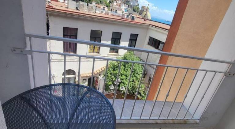 Rental apartment with 1 room for 4 persons — photo 4