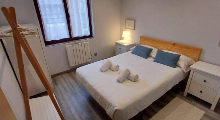 Apartment with 3 rooms for 6 persons in Gijon