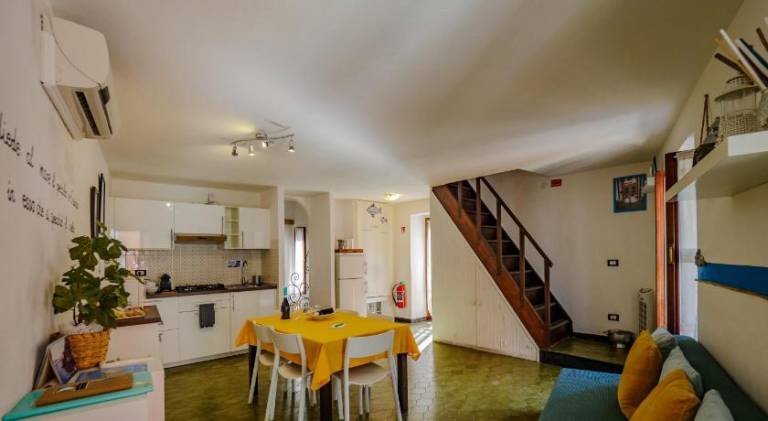 Apartment with terrace — photo 3