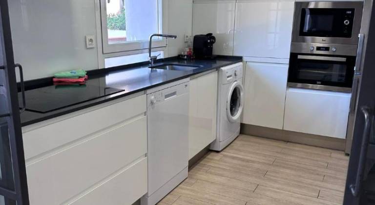 Rental apartment with 1 room for 5 persons — photo 3