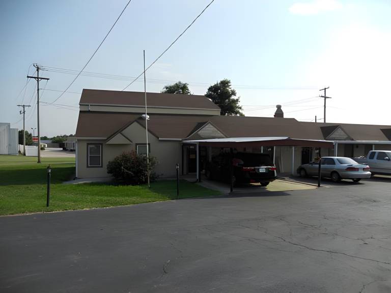 Knights Inn - Harrisonville MO in Harrisonville, MO