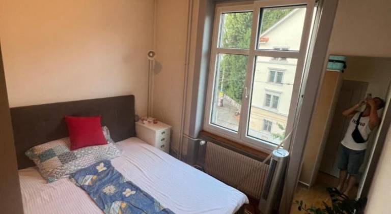 Rustic lakeside gem with rooftop looking to Zurich see — photo 2