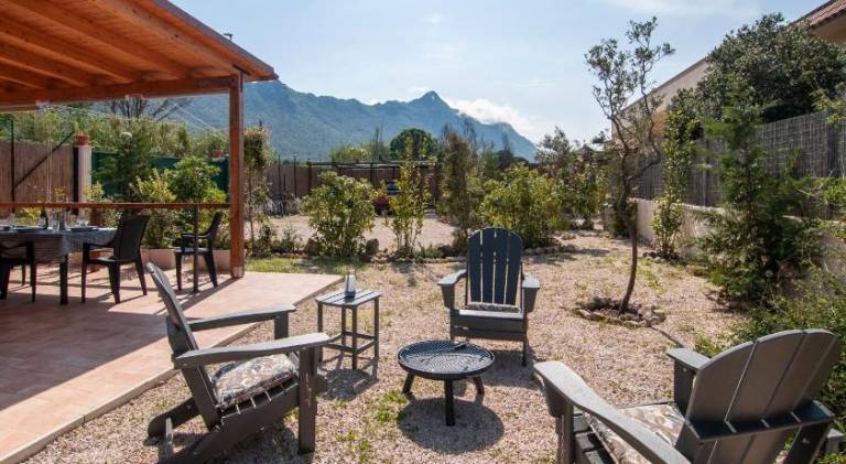 Family-oriented apartment with patio, garden & barbeque | Dogs allowed — photo 4