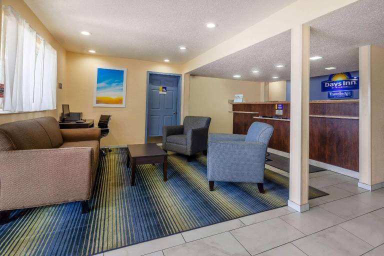 Travelodge by Wyndham Charles Town/Harpers Ferry — photo 2