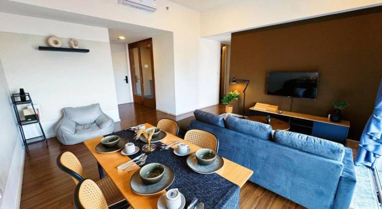 Vacation home with patio, garden & pool | Suitable for remote work | Pet-friendly — photo 3